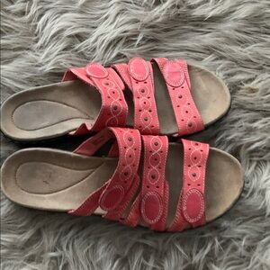 CLARKS LEISA CACTI Q Red LEATHER SLIP ONS OPEN TOE SANDALS SHOES WOMENS SZ 10